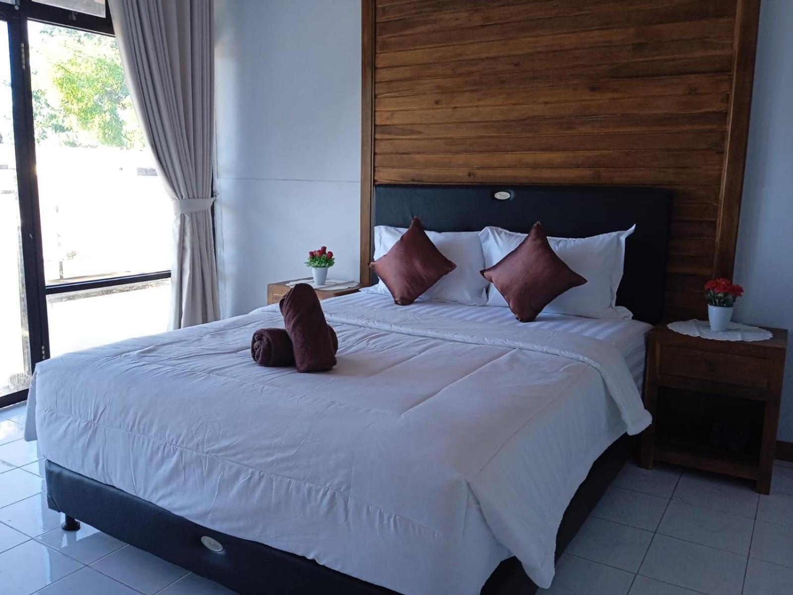 Ega S Hostel Batununggul ภายนอก รูปภาพ