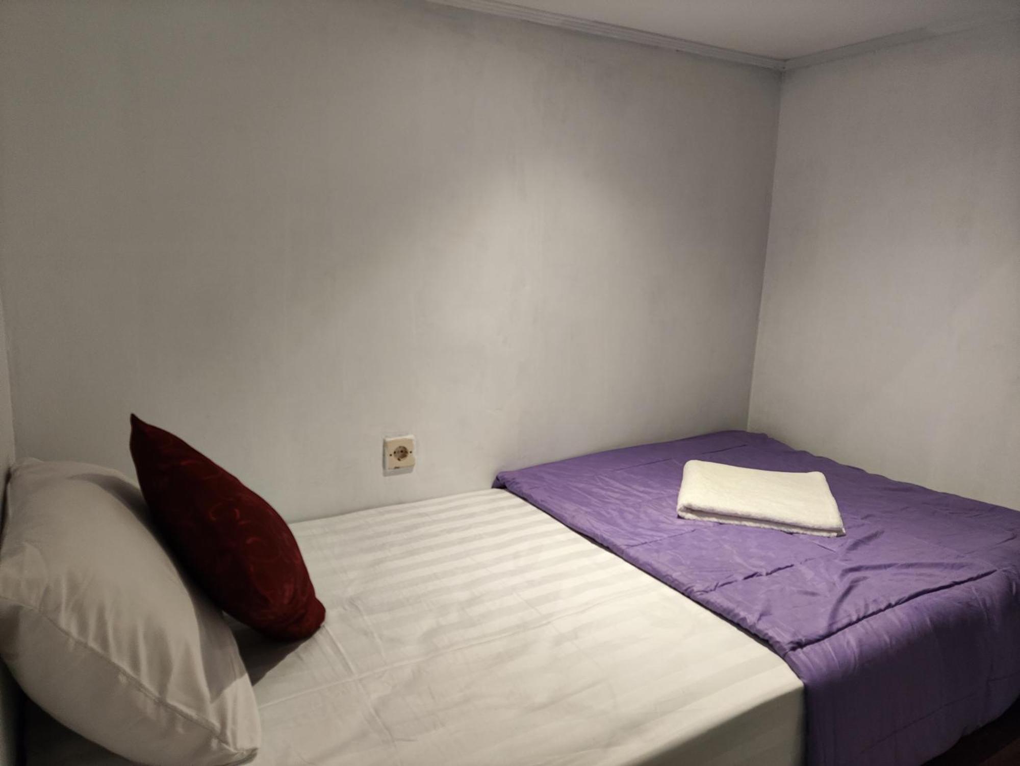 Ega S Hostel Batununggul ภายนอก รูปภาพ